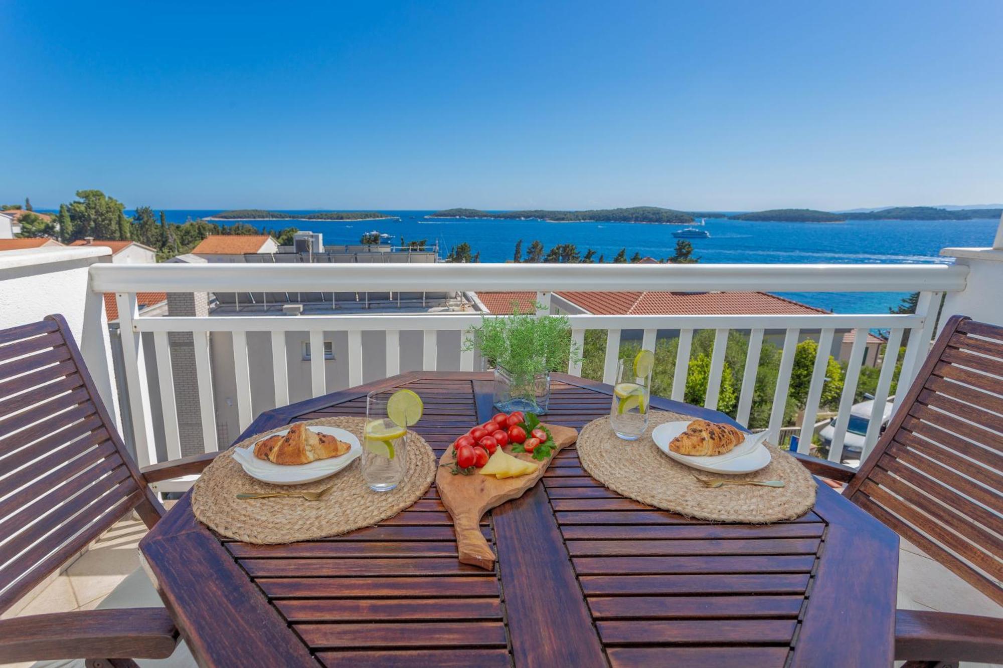 Tia Hvar Top View Apartment Хвар Екстер'єр фото