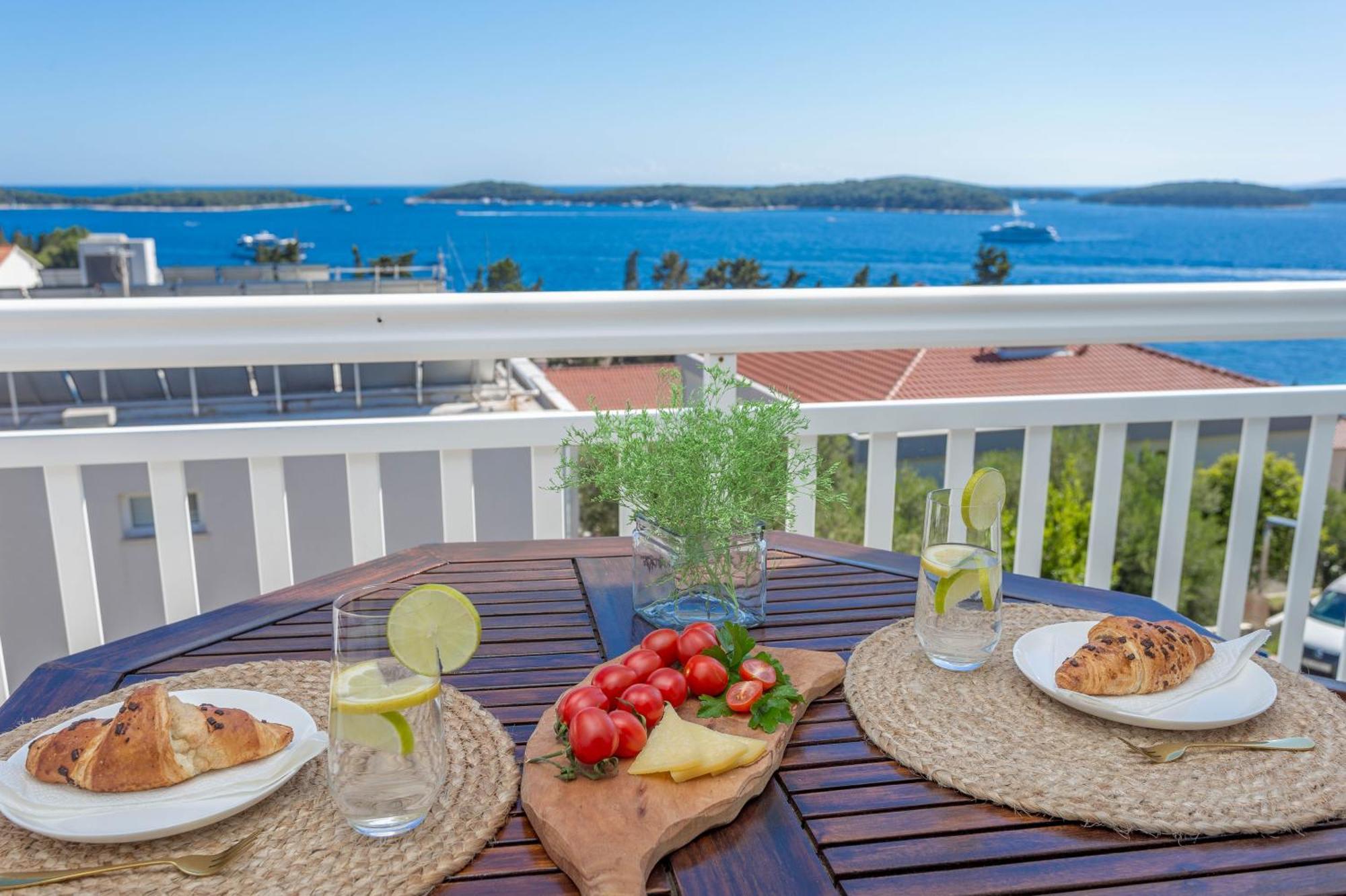 Tia Hvar Top View Apartment Хвар Екстер'єр фото