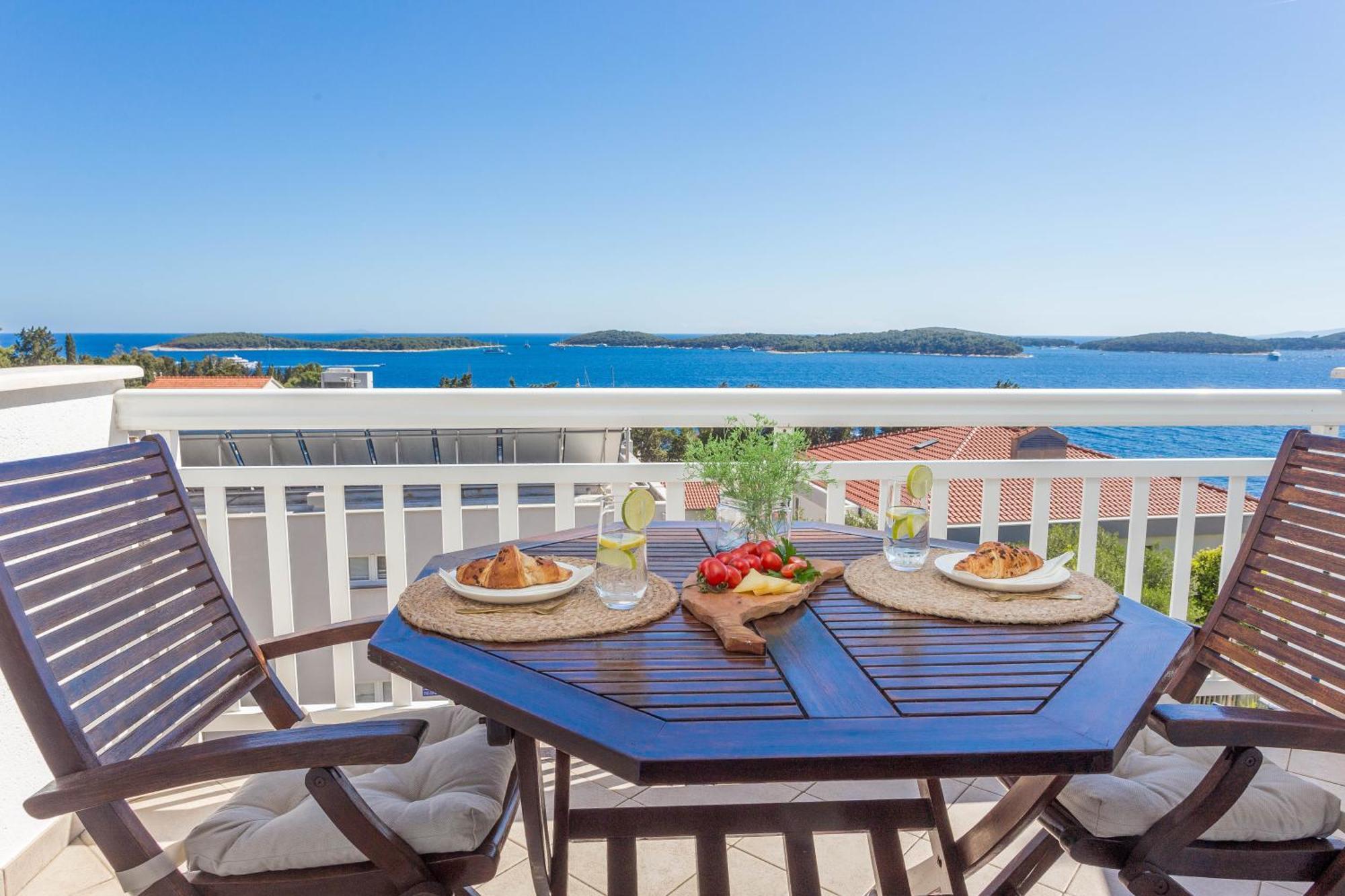 Tia Hvar Top View Apartment Хвар Екстер'єр фото